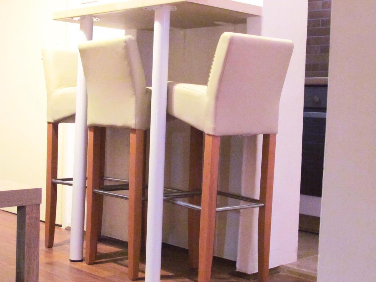 Center Studio Apartment Pula Luaran gambar