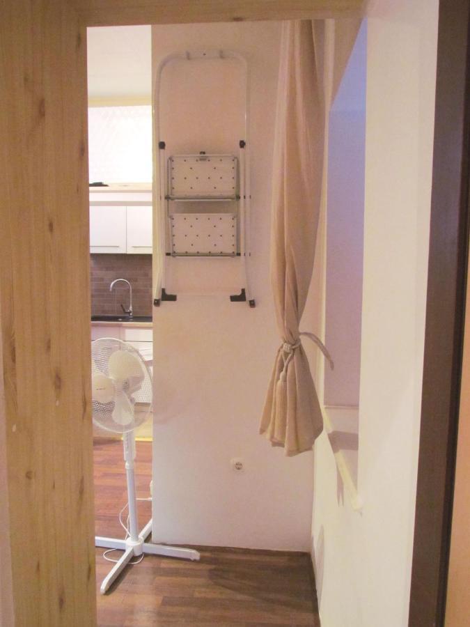 Center Studio Apartment Pula Luaran gambar