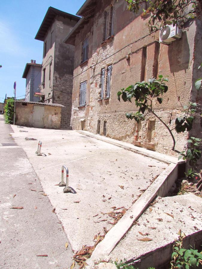 Center Studio Apartment Pula Luaran gambar