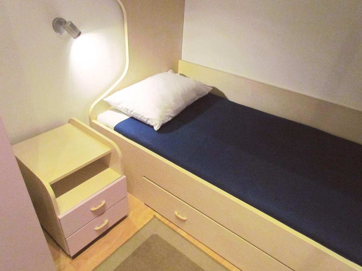 Center Studio Apartment Pula Luaran gambar
